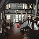 Alt Hotel 3*