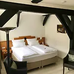 Alt Hotel Warburg