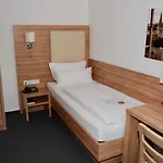 Alt Hotel 3*
