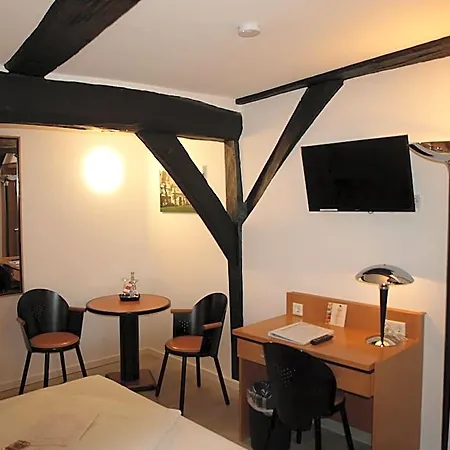 Alt Hotel 3*