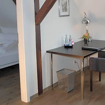 Alt Hotel 3*