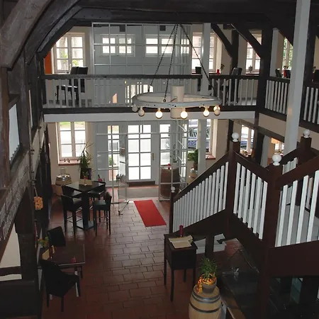 Alt Hotel 3*