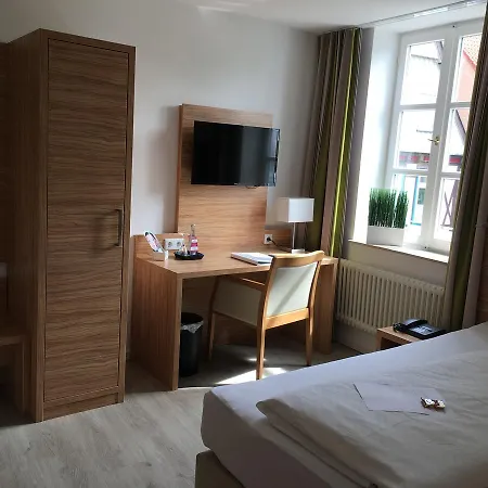 Alt Hotel