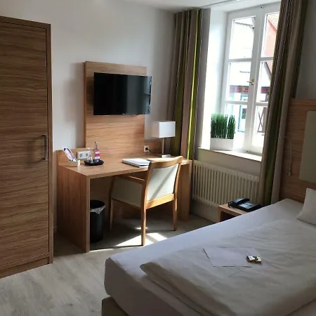 Alt Hotel 3*